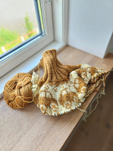 Load image into Gallery viewer, Car Neck Warmer - English