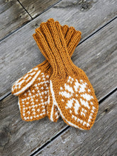 Load image into Gallery viewer, Preschool Selbu Mittens - English