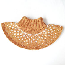 Last inn bildet i Galleri-visningsprogrammet, The Mita Cowl - English