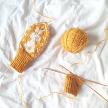 Load image into Gallery viewer, Junior's Bunny Mittens - English