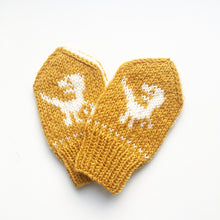 Last inn bildet i Galleri-visningsprogrammet, Baby Raptor mittens - English