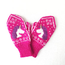 Last inn bildet i Galleri-visningsprogrammet, Double Unicorn