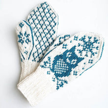 Last inn bildet i Galleri-visningsprogrammet, Vinterugle Owl Mittens - English