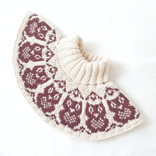Last inn bildet i Galleri-visningsprogrammet, Boreal Owl Cowl - English pattern