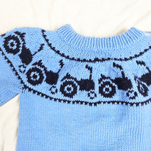 Last inn bildet i Galleri-visningsprogrammet, Retro Tractor Sweater - English
