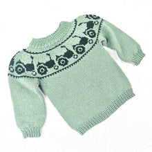 Last inn bildet i Galleri-visningsprogrammet, Retro Tractor Sweater - English
